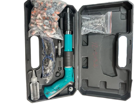 Pistolet à Clous Manuel avec 100 Clous Ronds